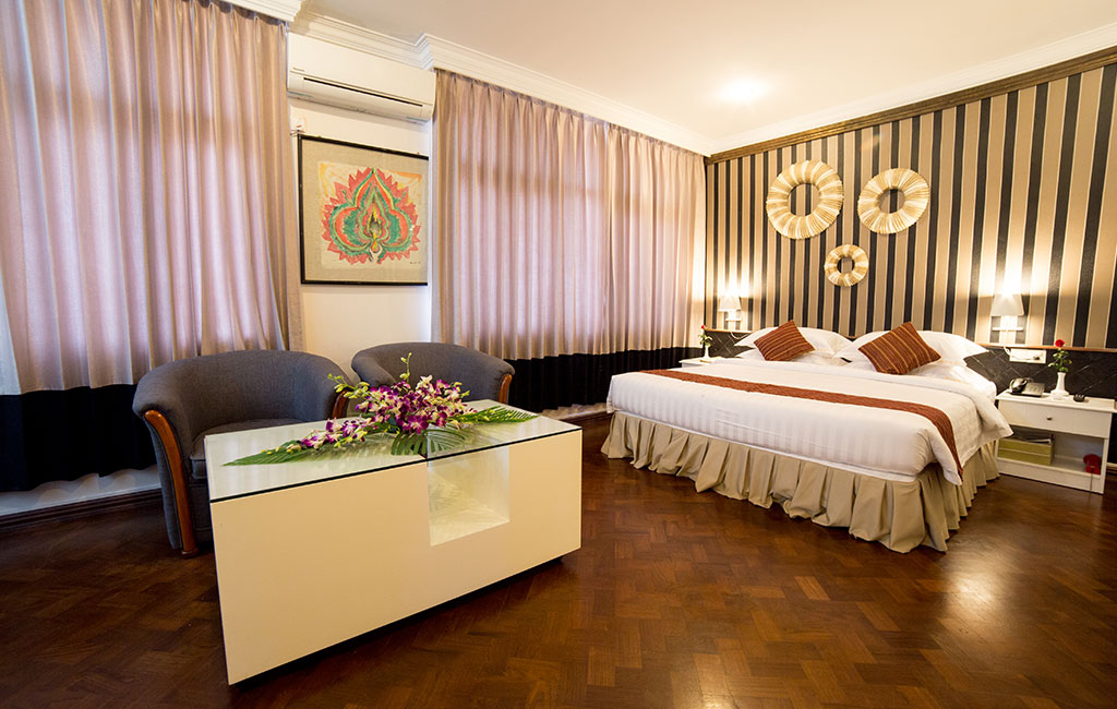 Mandalay City Hotel Deluxe01
